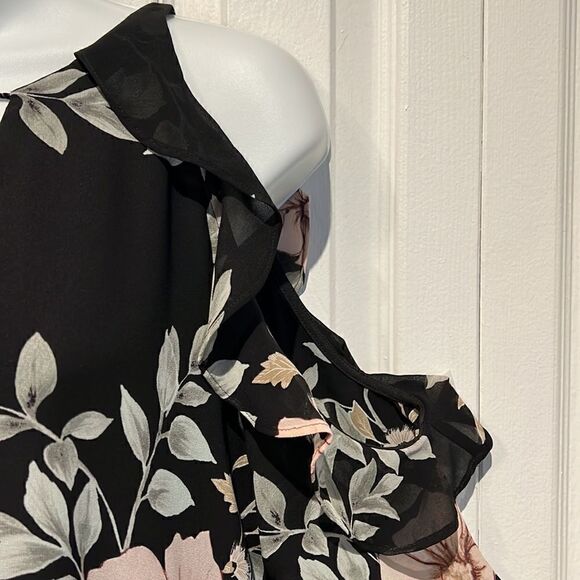 Guess Black with Floral Print Ruffled Cold Shoulder Long Sleeve Mini Dress SZ S - Picture 3 of 16